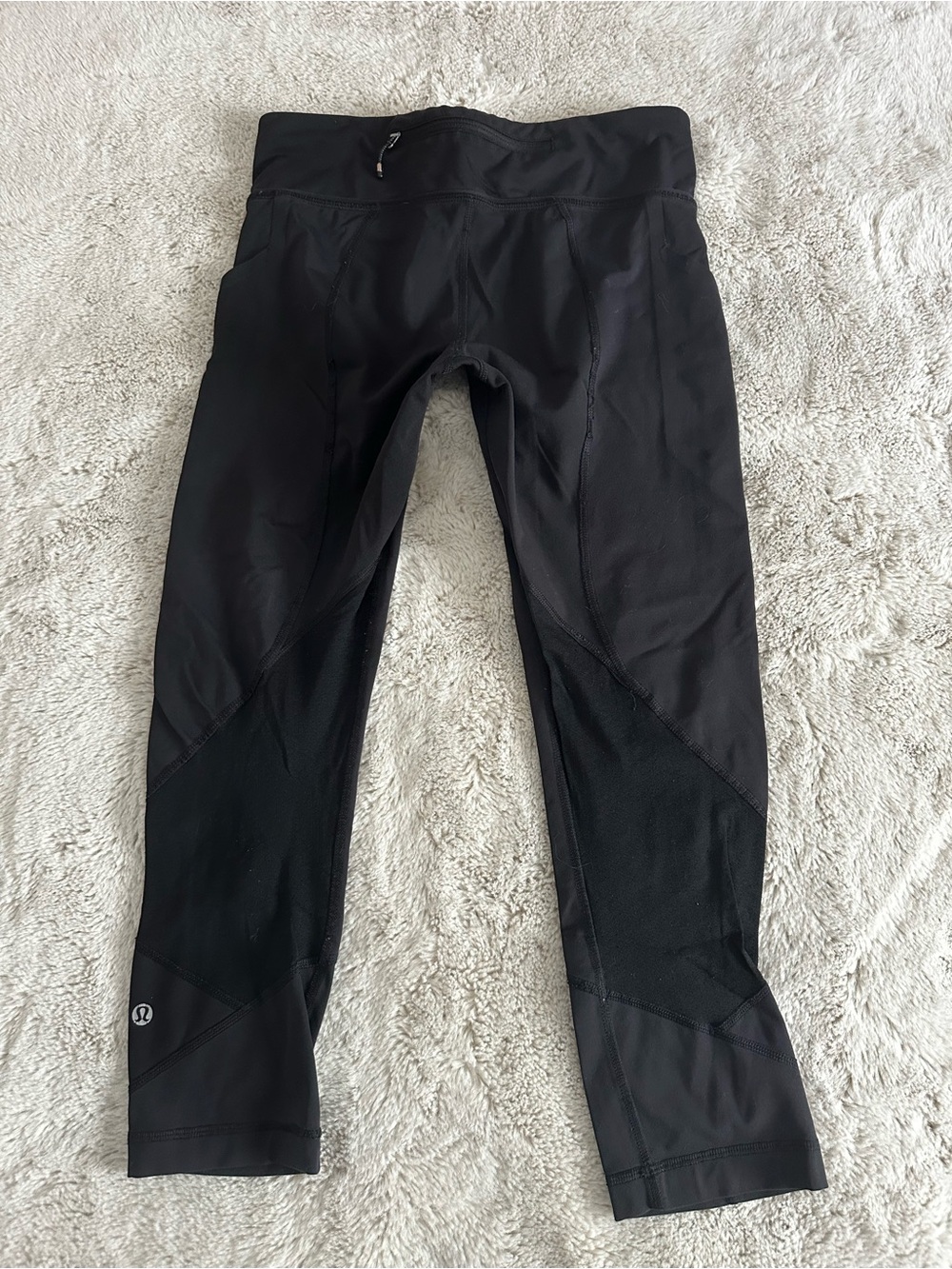 lululemon athletica Black Cropped Leggings